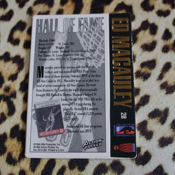 Ed Macauley #20 Basketball Card - Picture 2 of 2